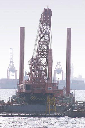 農機具などの収納に便利なパイプ倉庫