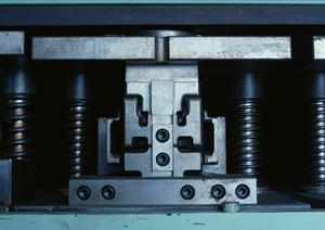 荒川金属株式会社でアルミ棒加工